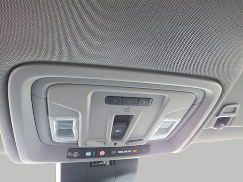 Used 2022 Chevrolet Silverado 1500 LTZ w/ LTZ Convenience Package II image 27