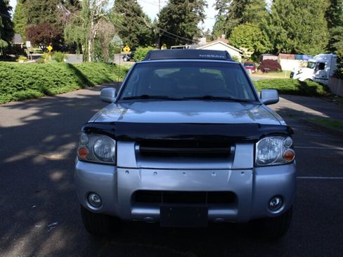 Used 2002 Nissan Frontier SE AWD/4WD image 9