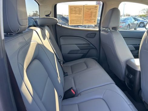 Used 2022 Chevrolet Colorado W/T image 16