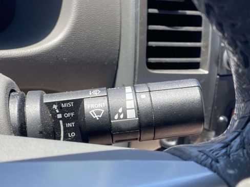 Used 2019 Nissan Frontier SL RWD image 34