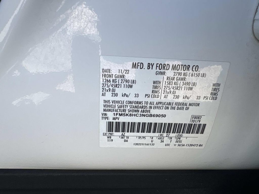 Used 2022 Ford Explorer Platinum w/ Equipment Group 601A AWD/4WD image 11