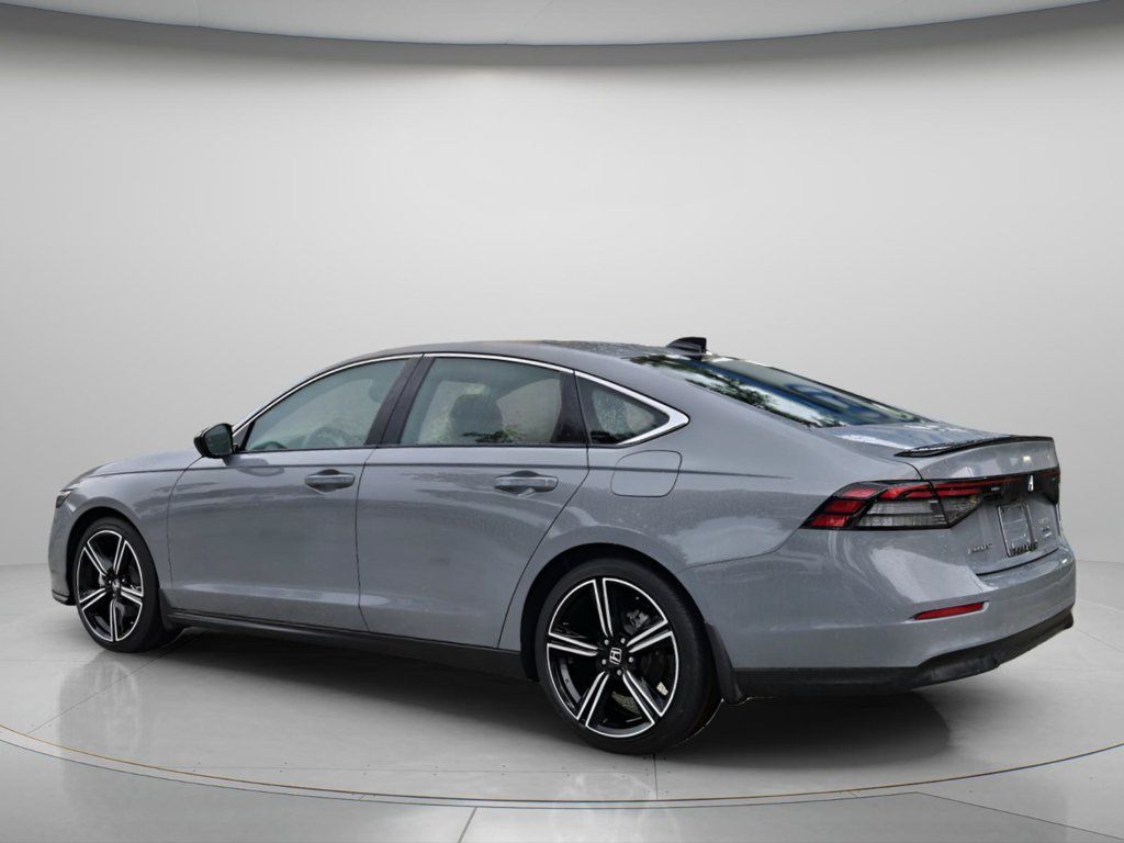 Used 2024 Honda Accord Sport image 8