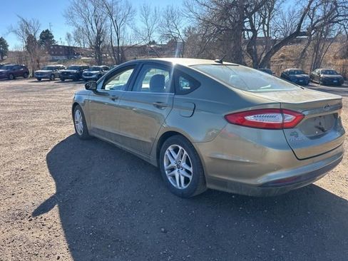 Used 2013 Ford Fusion SE image 3