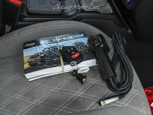 Used 2021 Jeep Gladiator Overland w/ Popular Equipment Package AWD/4WD image 58
