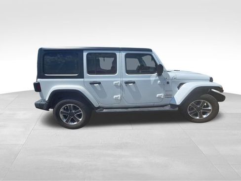 Used 2021 Jeep Wrangler Unlimited Sahara AWD/4WD image 7