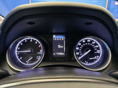 Used 2019 Toyota Camry LE image 18