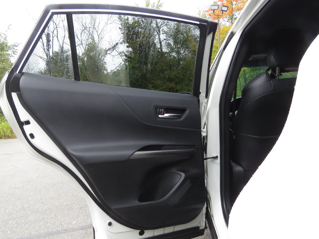 Used 2021 Toyota Venza XLE w/ Softex Package AWD/4WD image 19