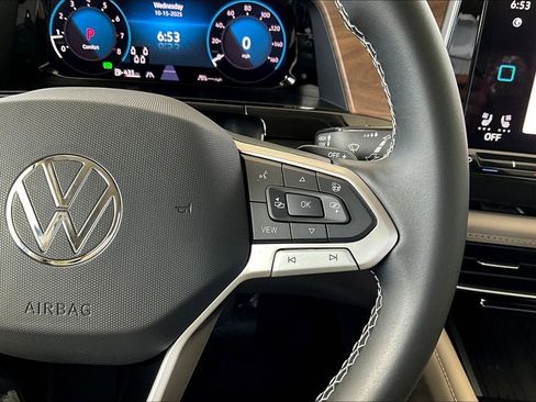 New 2026 Volkswagen Atlas SE image 23