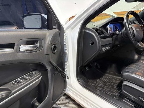 Used 2021 Chrysler 300 S RWD image 15