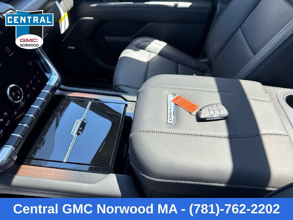 New 2026 GMC Yukon XL Denali w/ Denali Reserve Package AWD/4WD image 21