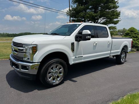 Used 2018 Ford F250 Lariat w/ Lariat Ultimate Package AWD/4WD image 1