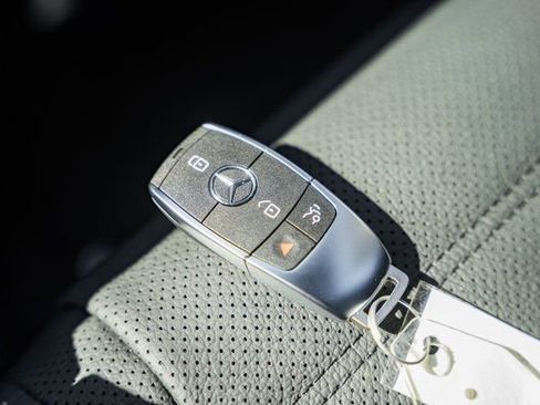 New 2026 Mercedes-Benz GLE 450 4MATIC image 43