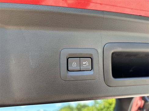 Used 2023 MAZDA CX-30 AWD 2.5 S w/ Premium Package image 18