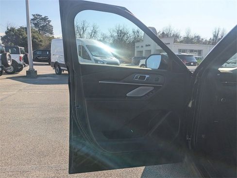 Used 2025 Ford Explorer ST image 11