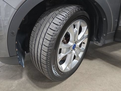 Used 2014 Ford Escape Titanium w/ Equipment Group 401A AWD/4WD image 31
