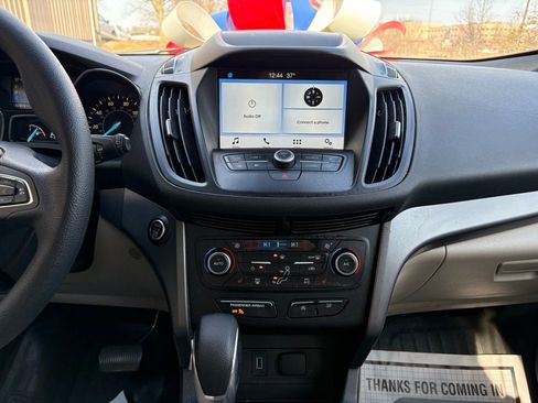 Used 2019 Ford Escape SE image 32