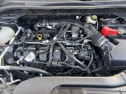 Certified 2022 Ford Escape Titanium image 11