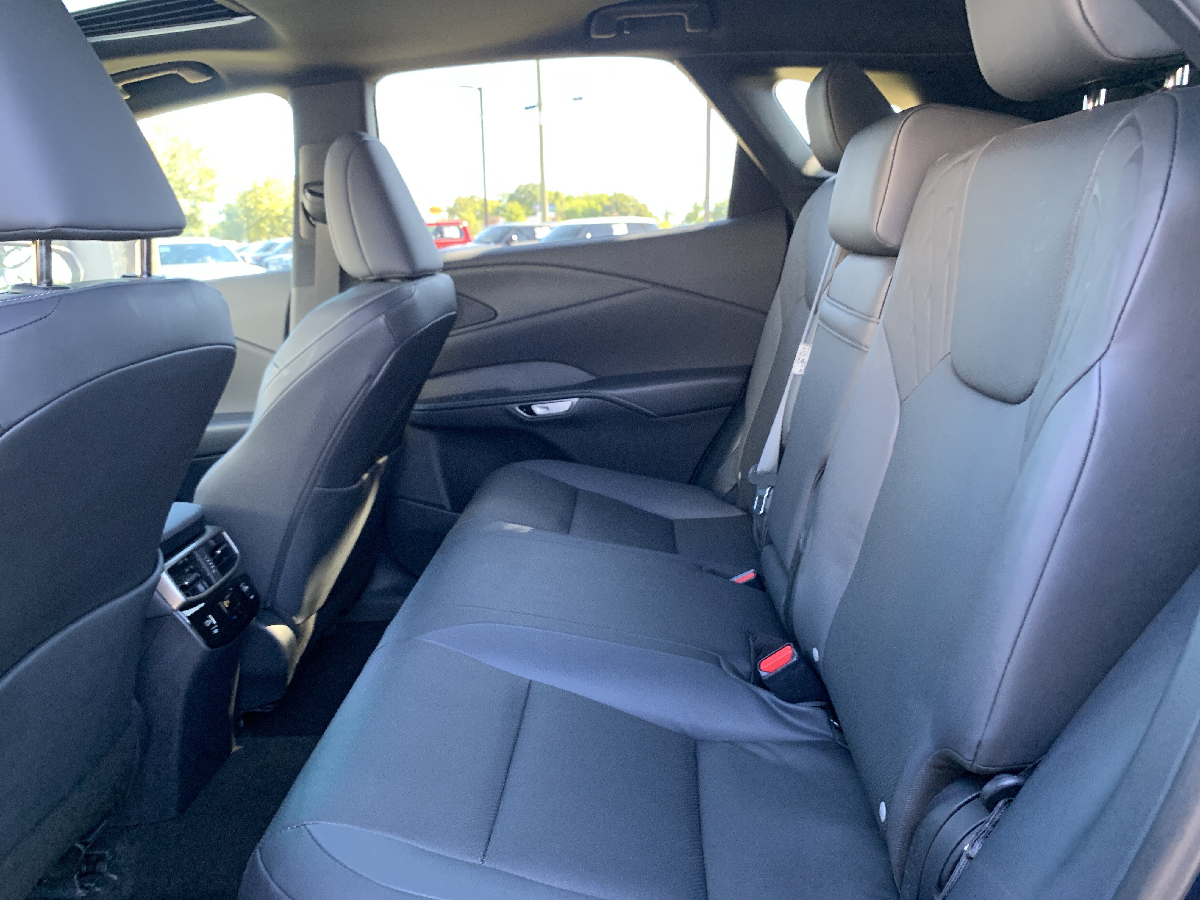 Used 2026 Lexus RX 350 Premium w/ Convenience Package FWD image 32