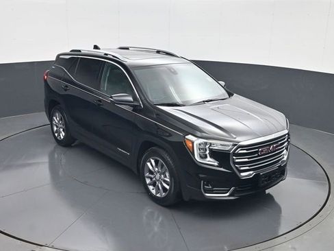 Used 2022 GMC Terrain SLT w/ Infotainment Package II FWD image 15