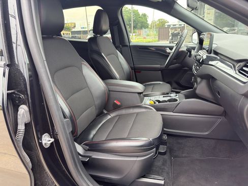 Used 2024 Ford Escape ST-Line AWD/4WD image 25