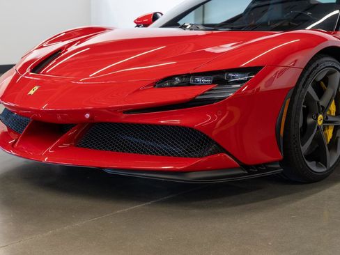 Used 2022 Ferrari SF90 Stradale image 33