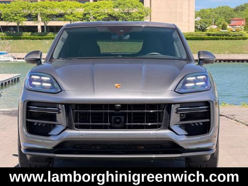 Used 2024 Porsche Cayenne Turbo GT AWD/4WD image 8