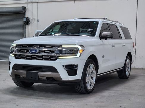 Used 2022 Ford Expedition Max King Ranch image 4