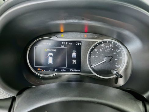 Used 2019 Nissan Kicks SV FWD image 18