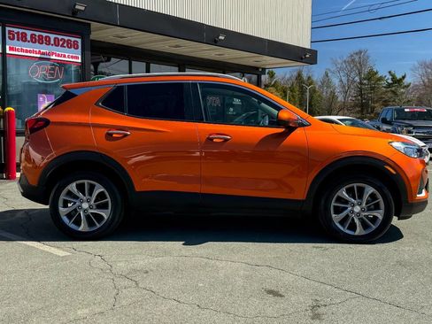 Used 2022 Buick Encore GX Select w/ Experience Buick Package image 3