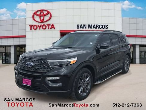 Used 2022 Ford Explorer XLT w/ Equipment Group 202A image 1