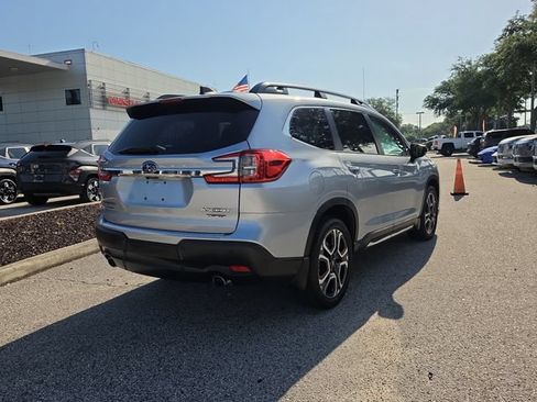 Used 2024 Subaru Ascent Limited w/ Technology Package AWD/4WD image 8