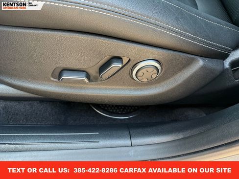 Used 2025 Genesis GV70 2.5T image 32