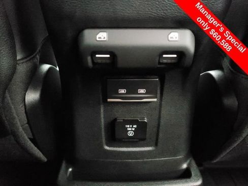 Used 2022 Jeep Wrangler Unlimited Rubicon w/ Trailer Tow Package AWD/4WD image 12