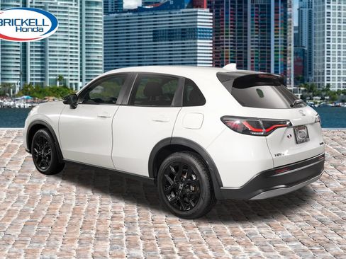 Used 2024 Honda HR-V Sport image 5
