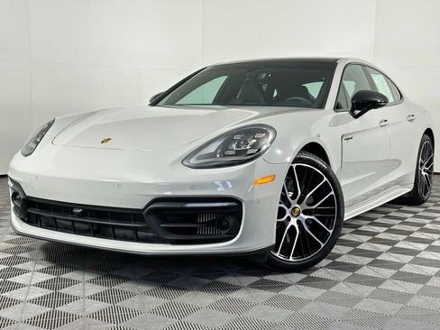 Used 2023 Porsche Panamera 4 Platinum Edition w/ Smoking Package image 43