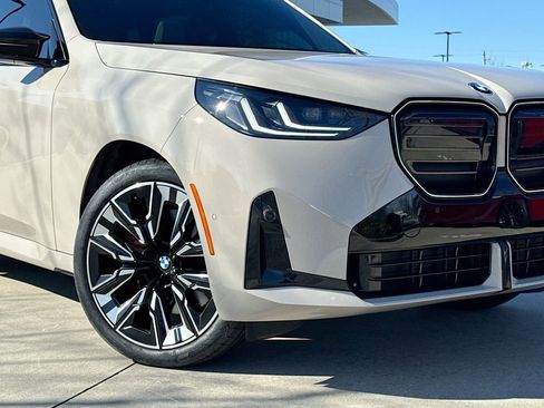 Used 2025 BMW X3 M50 w/ Premium Package image 9