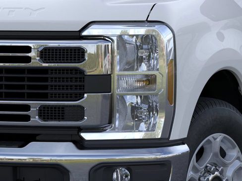 New 2026 Ford F350 XLT w/ 360-Degree Camera Package RWD image 40