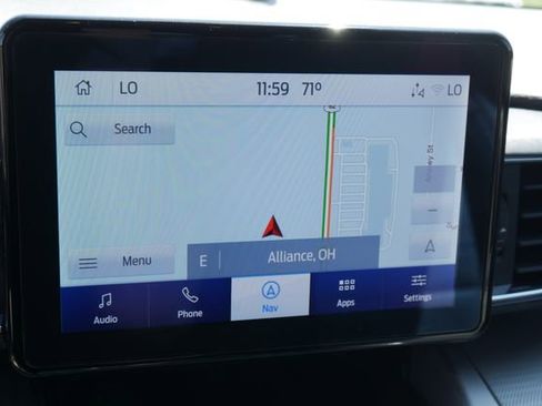 Used 2022 Ford Explorer XLT w/ Equipment Group 202A AWD/4WD image 4