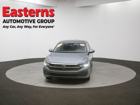 Used 2024 Volkswagen Jetta SE image 50