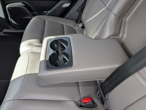 New 2026 Lincoln Corsair Premiere AWD/4WD image 16