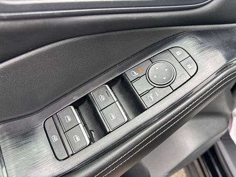 Certified 2023 Nissan Rogue SL w/ SL Premium Package AWD/4WD image 18