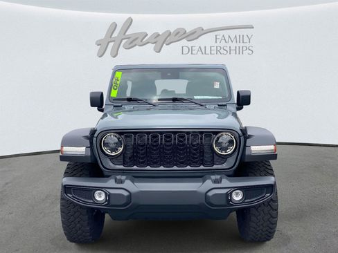 Used 2024 Jeep Wrangler Unlimited Sport AWD/4WD image 9