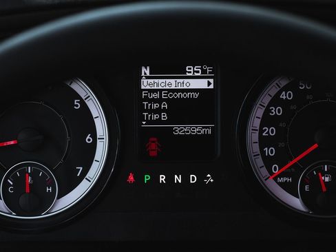 Used 2024 RAM 1500 Classic Warlock image 30