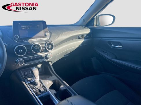Used 2024 Nissan Sentra SV image 29