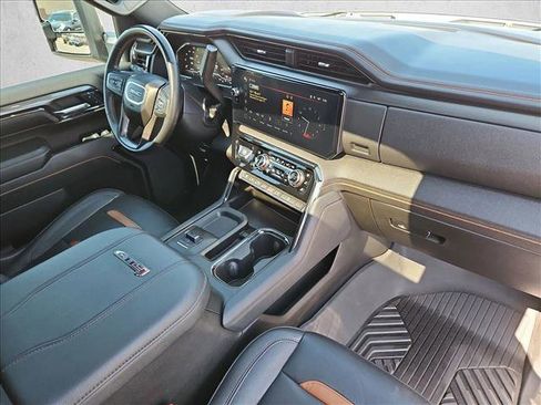 Used 2024 GMC Sierra 2500 AT4 w/ AT4 Premium Plus Package AWD/4WD image 26