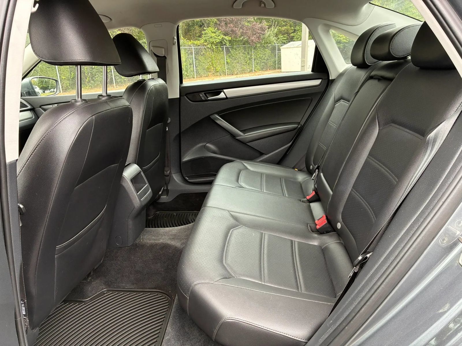 Used 2015 Volkswagen Passat 1.8T Limited Edition FWD image 26
