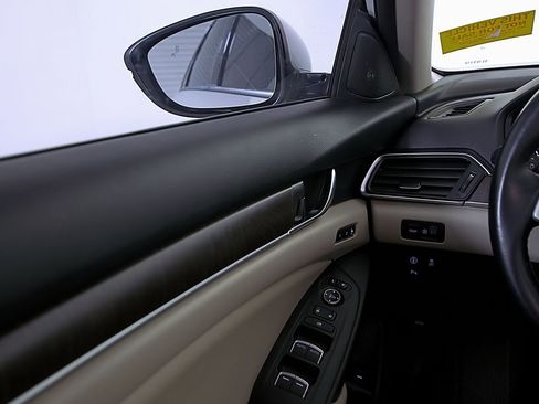 Used 2019 Honda Accord EX-L image 19