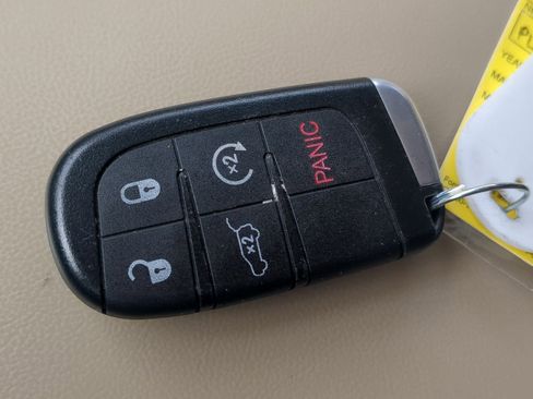 Used 2020 Jeep Grand Cherokee Limited image 35