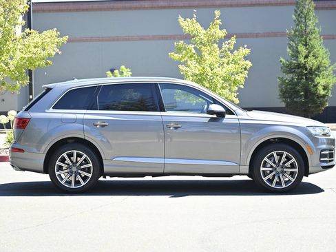 Used 2017 Audi Q7 3.0T Premium Plus w/ Premium Plus Package AWD/4WD image 8