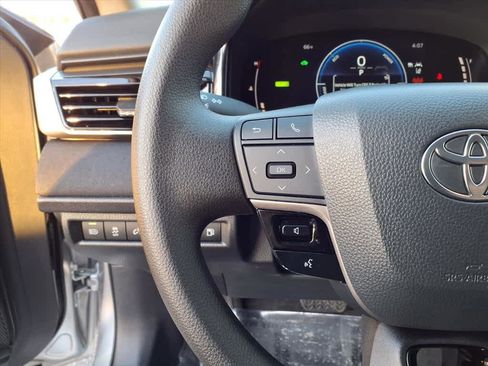 Certified 2025 Toyota Camry LE image 10